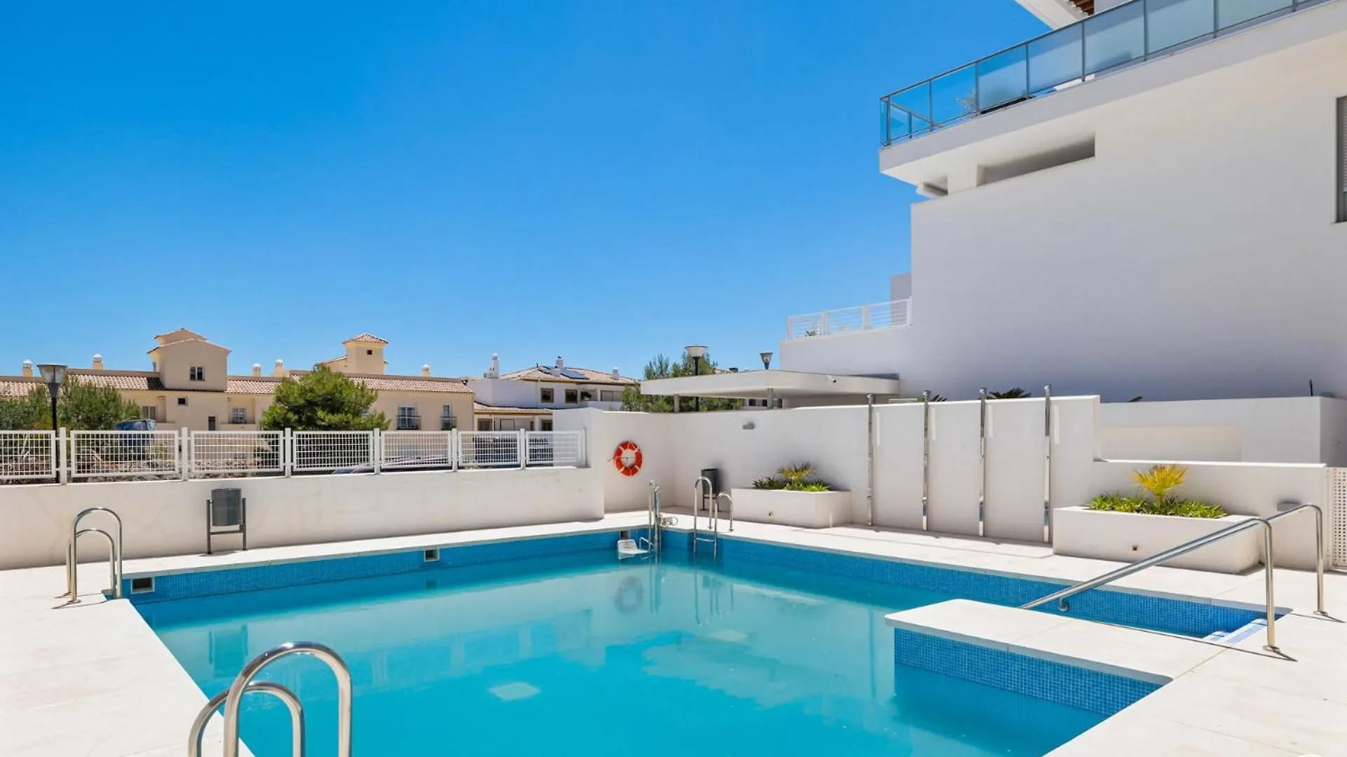 Vivi Homes - Blossom Pool, Gym & Terrace location