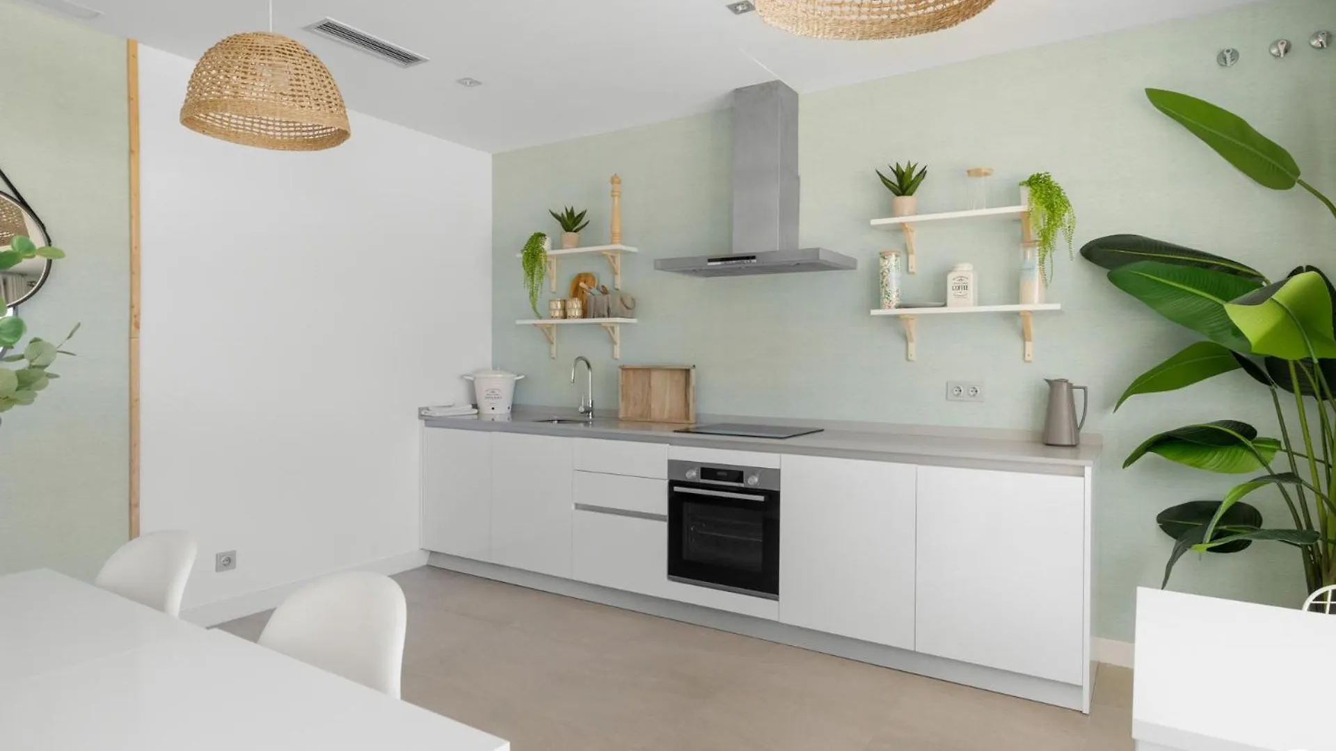 Daire Vivi Homes - Blossom Pool, Gym & Terrace Benalmádena İspanya