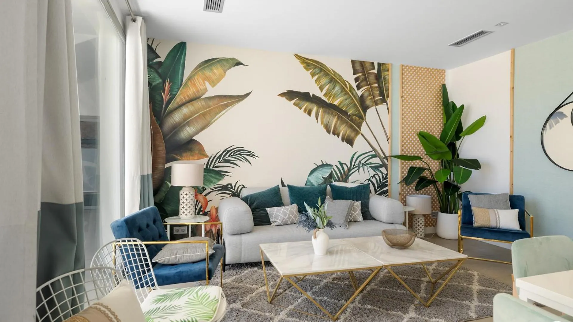 Vivi Homes - Blossom Pool, Gym & Terrace Benalmádena İspanya